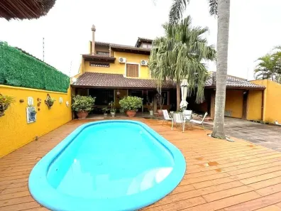 Casa com 3 Quartos à venda, 327m² no Guarujá, Porto Alegre