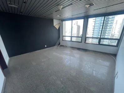 Sala Comercial para alugar, 240m² no Cambuí, Campinas