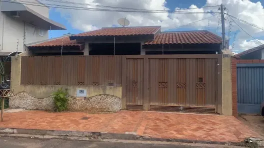 Casa com 1 Quarto à venda, 69m² no Arnaldo Estevão Figueiredo, Campo Grande