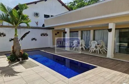 Casa de Condomínio com 4 Quartos à venda, 460m² no Itaipu, Niterói