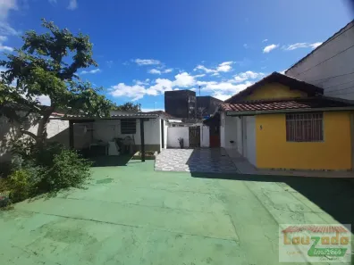 Imóvel Comercial com 8 Quartos à venda, 310m² no Centro, Peruíbe