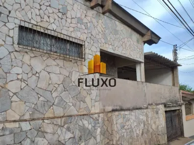 Casa com 3 Quartos à venda, 271m² no Jardim Bela Vista, Bauru