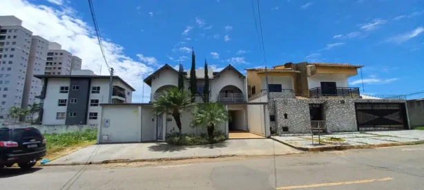 Sobrado com 4 Quartos à venda, 246m² no Vila Rosa, Goiânia
