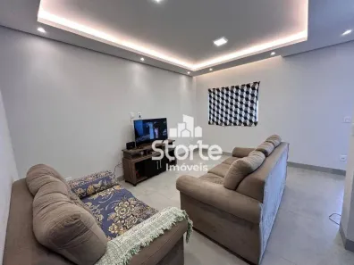 Casa com 3 Quartos à venda, 97m² no Jardim das Palmeiras, Uberlândia