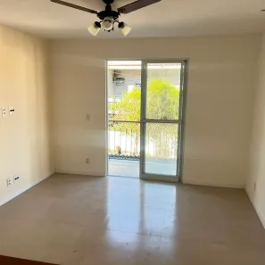 Apartamento com 1 Quarto para alugar, 45m² no Taquara, Rio de Janeiro