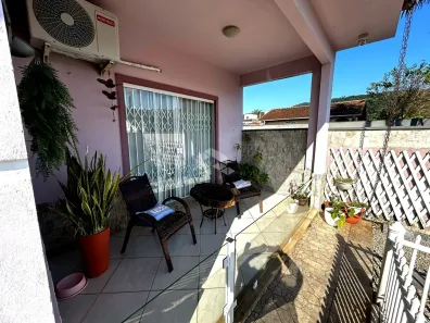 Casa com 3 Quartos à venda, 207m² no Fundos, Biguaçu