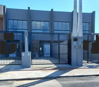 Sobrado com 2 Quartos à venda, 81m² no Vila Nova, Joinville