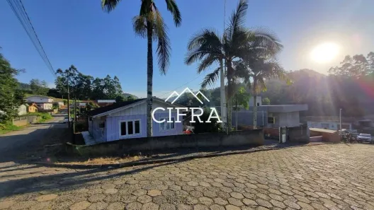 Casa com 6 Quartos à venda, 300m² no Fruteira, Laurentino