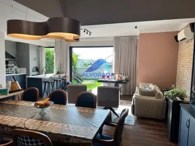 Sobrado com 4 Quartos à venda, 330m² no Urbanova V, São José dos Campos