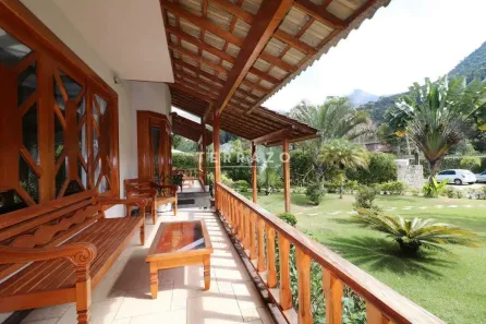 Casa de Condomínio com 6 Quartos à venda, 600m² no Parque do Imbui, Teresópolis