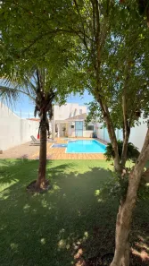 Sobrado com 4 Quartos à venda, 273m² no Jardim Andrade, Maringá
