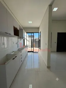 Casa com 3 Quartos para venda ou aluguel, 105m² no Jardim Floresta, Pouso Alegre