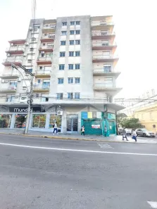 Apartamento com 2 Quartos para alugar, 76m² no Centro, Santa Maria