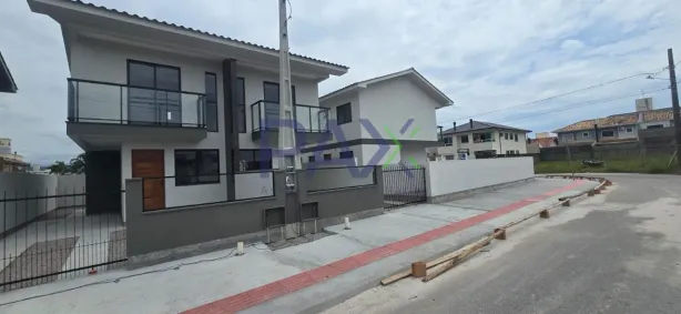 Sobrado com 2 Quartos à venda, 60m² no Nova Palhoça, Palhoça