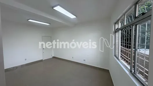 Sala Comercial à venda, 30m² no Coração Eucarístico, Belo Horizonte