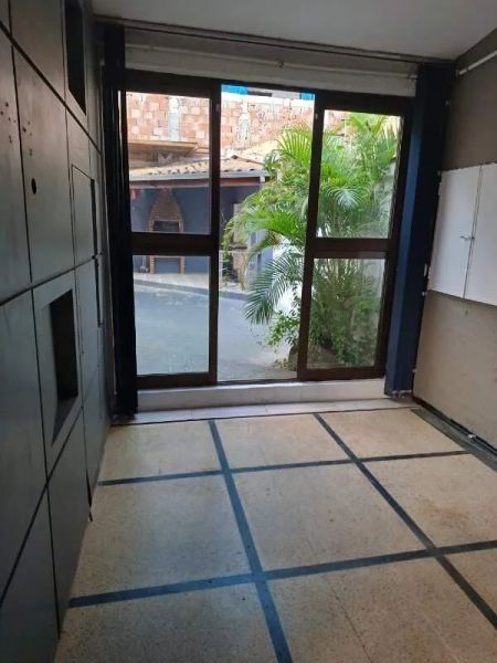Casa com 6 quartos — Prado, Belo Horizonte