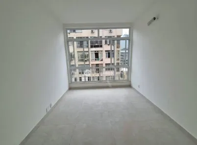 Apartamento com 2 Quartos à venda, 70m² no Leme, Rio de Janeiro