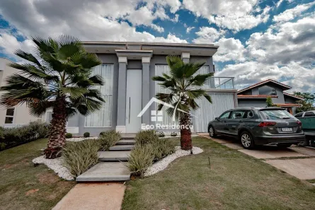 Casa de Condomínio com 3 Quartos à venda, 210m² no , Pardinho