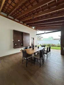 Casa com 3 Quartos à venda, 167m² no Jardim Nenê Gomes, Uberaba
