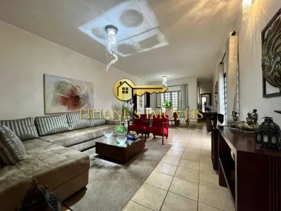 Casa com 3 Quartos à venda, 238m² no Vila Harmonia, Araraquara