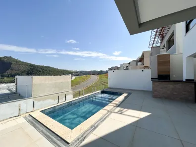 Casa de Condomínio com 4 Quartos à venda, 350m² no Salvaterra, Juiz de Fora