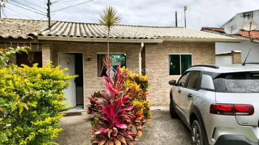 Casa com 3 Quartos à venda, 134m² no Centro, Palhoça