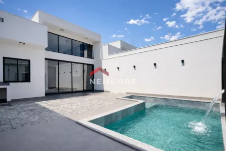 Casa com 3 Quartos à venda, 183m² no Jardim Iguaçu, Maringá