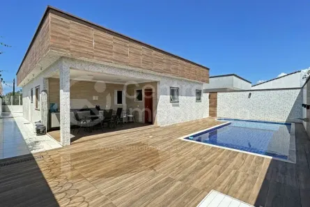 Casa de Condomínio com 3 Quartos à venda, 135m² no Jardim Sao Luis, Peruíbe