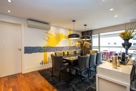 Apartamento com 4 Quartos à venda, 193m² no Água Verde, Curitiba