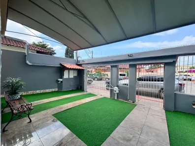 Prédio Comercial com 14 Quartos para alugar, 580m² no Parque Residencial Laranjeiras, Serra