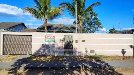 Casa com 3 Quartos para alugar, 80m² no Jardim Helvécia, Aparecida de Goiânia