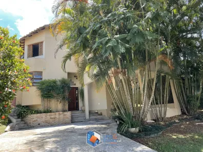Casa de Condomínio com 3 Quartos à venda, 350m² no Parque Dom Henrique, Cotia