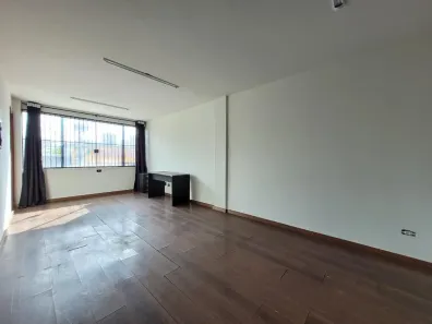 Sala Comercial para alugar, 24m² no Zona 01, Maringá