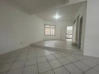 Casa com 5 Quartos à venda, 237m² no Balneário, Florianópolis