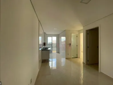 Apartamento com 2 Quartos para alugar, 33m² no Vila Carmosina, São Paulo