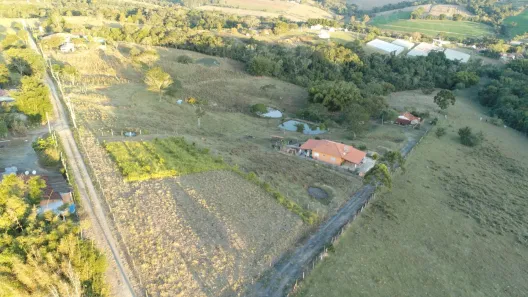 Fazenda/Sítio com 4 Quartos à venda, 200m² no Gramadinho, Itapetininga