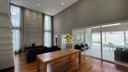 Casa de Condomínio com 3 Quartos para alugar, 274m² no Parque dos Príncipes, São Paulo
