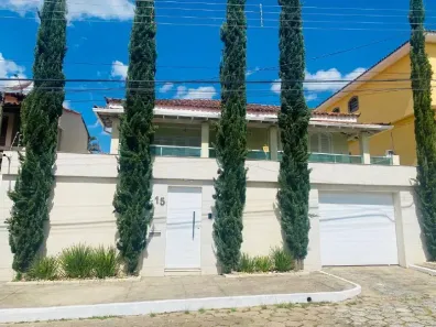 Casa com 3 Quartos à venda, 260m² no Montese, Resende