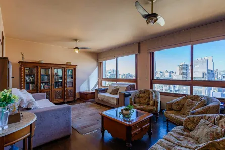Apartamento com 3 Quartos à venda, 157m² no Moinhos de Vento, Porto Alegre