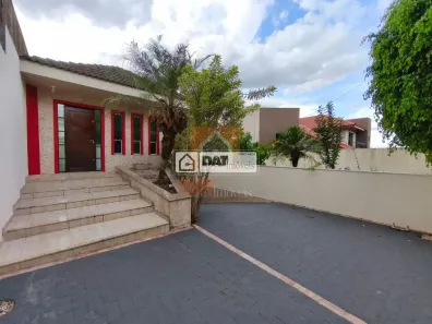 Sobrado com 3 Quartos para alugar, 200m² no Jardim Carvalho, Ponta Grossa