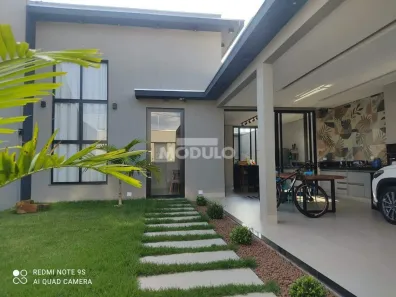 Casa com 3 Quartos à venda, 200m² no Jardim Europa, Uberlândia