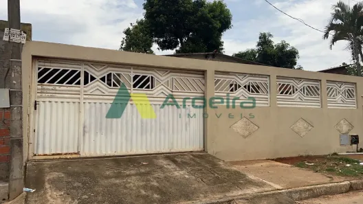 Casa com 2 Quartos à venda, 235m² no Conjunto Habitacional Madre Germana II, Goiânia