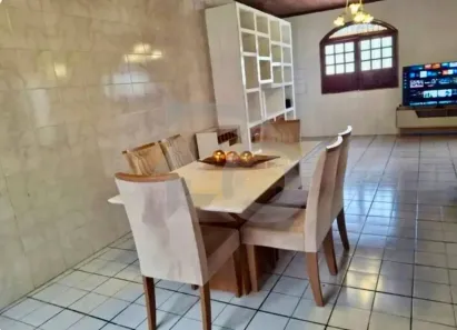 Casa com 4 Quartos à venda, 270m² no Atalaia, Aracaju