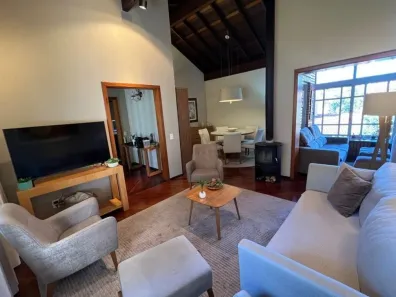 Casa com 3 Quartos à venda, 300m² no Planalto, Gramado