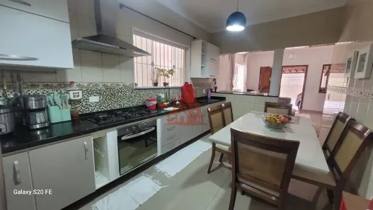 Casa com 3 Quartos à venda, 180m² no Jardim do Engenho, Cotia