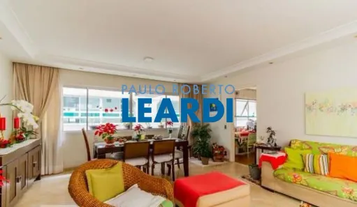 Apartamento com 2 Quartos à venda, 130m² no Santa Cecília, São Paulo