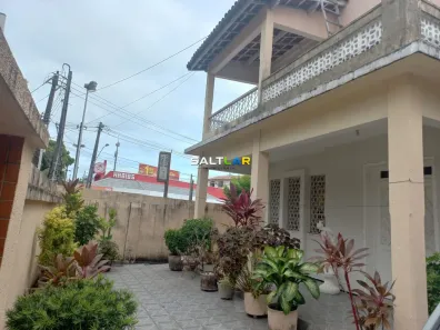 Casa com 3 Quartos à venda, 262m² no Fátima, Fortaleza