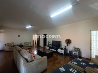 Sobrado com 3 Quartos à venda, 178m² no Jardim Macedo, Ribeirão Preto