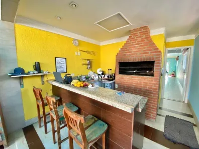 Casa com 3 Quartos à venda, 272m² no Embaré, Santos