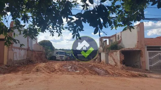 Lote/Terreno à venda, 675m² no Centro, Agudos
